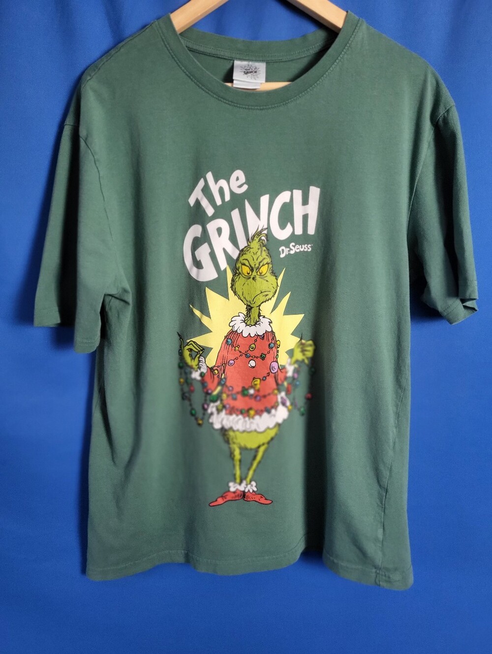 The Grinch Dr. Suess Green T-shirt Size Small Oversized Cotton  Christmas
